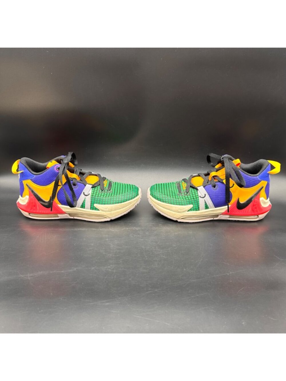 Nike LeBron Witness 7 Basketball Tennis Shoes 5Y Multicolor Youth Sneaker Bright - Picture 4 of 13